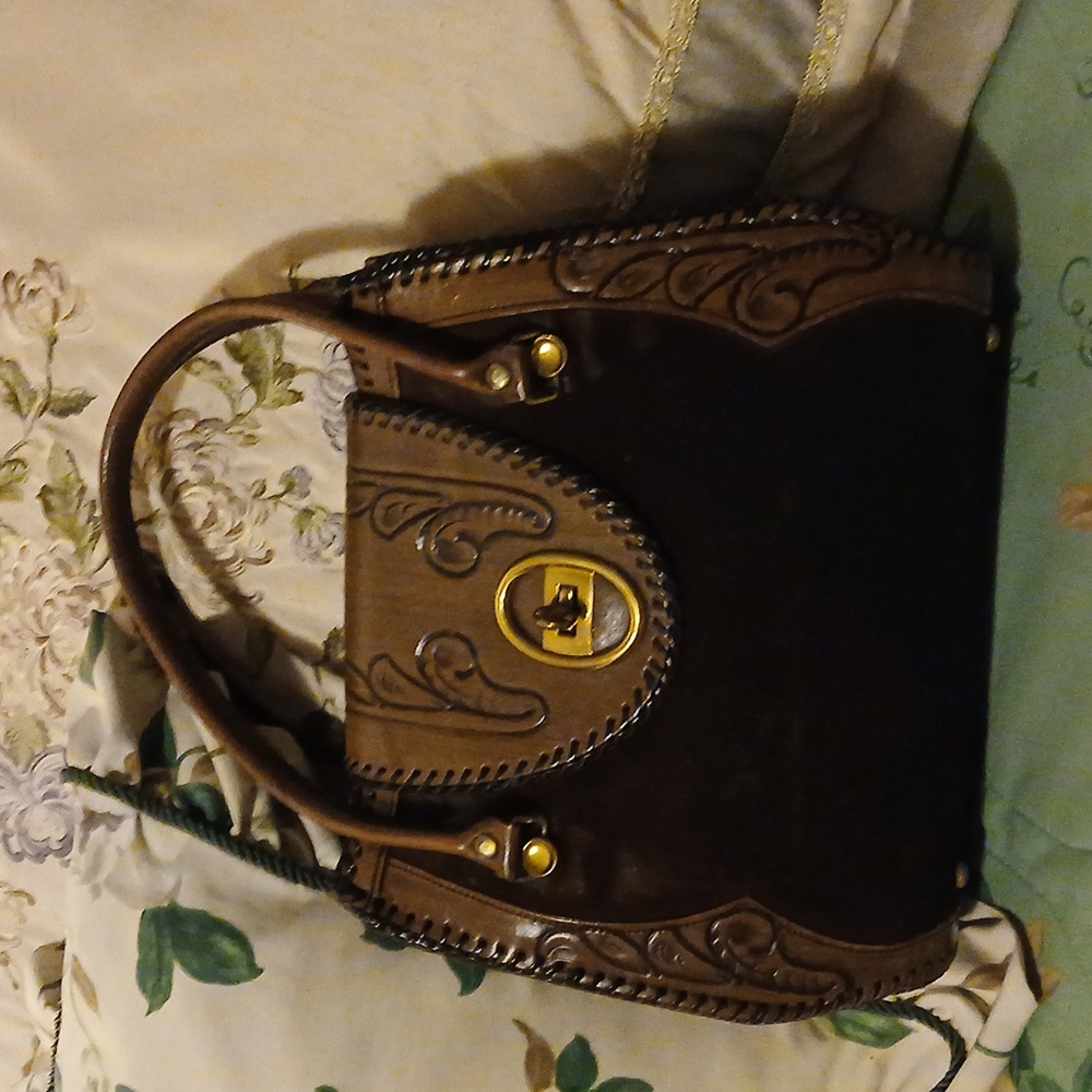 LEATHER PURSE